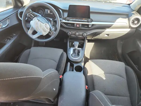 3KPF24AD9RE740521 2024 KIA FORTE - Image 8