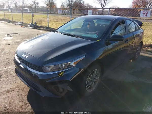 3KPF24AD9RE742446 2024 KIA FORTE - Image 2