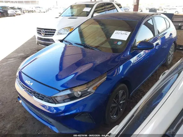 3KPF24AD9RE743080 2024 KIA FORTE - Image 2