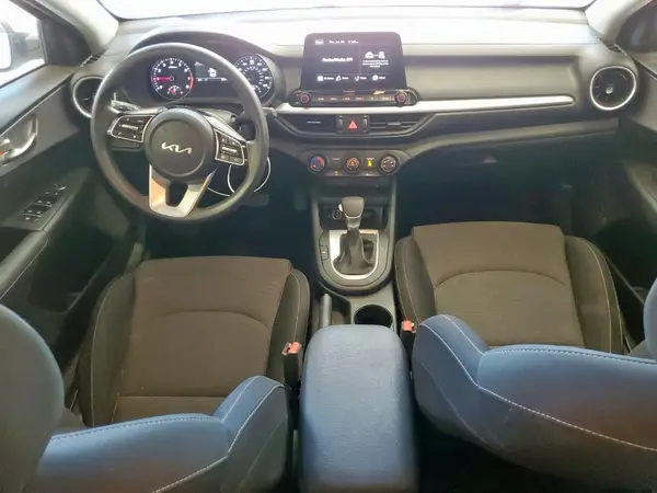 3KPF24AD9RE743869 2024 KIA FORTE - Image 8