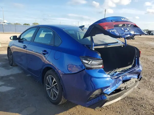 3KPF24AD9RE743886 2024 KIA FORTE - Image 2