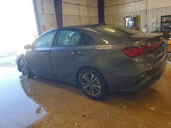 3KPF24AD9RE744147 2024 KIA FORTE - Image 2