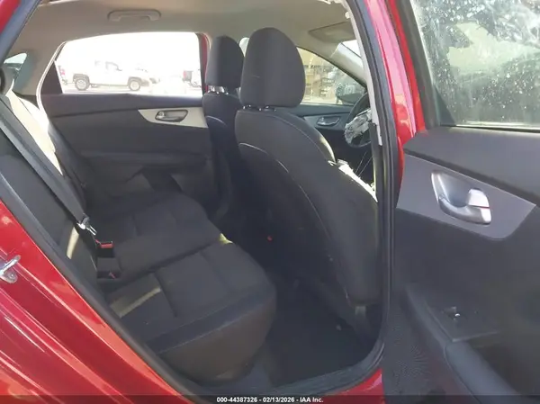 3KPF24AD9RE745119 2024 KIA FORTE - Image 8
