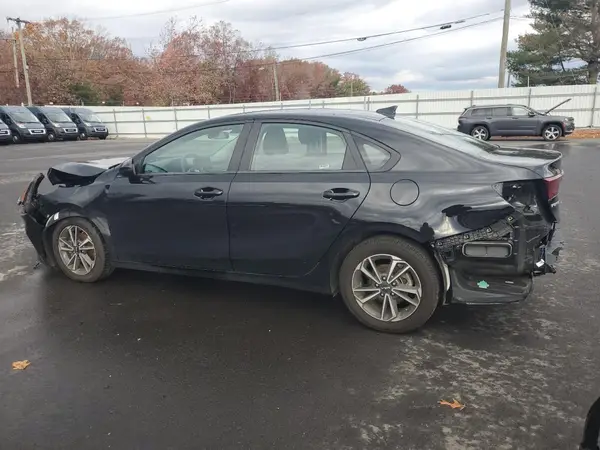 3KPF24AD9RE745167 2024 KIA FORTE - Image 2