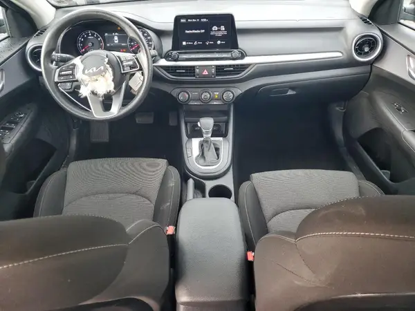 3KPF24AD9RE745167 2024 KIA FORTE - Image 8