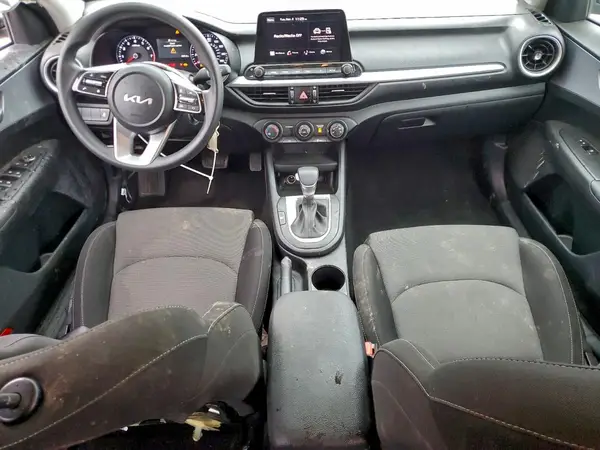 3KPF24AD9RE746710 2024 KIA FORTE - Image 8
