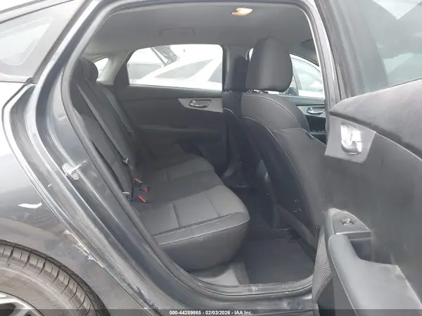 3KPF24AD9RE748005 2024 KIA FORTE - Image 8
