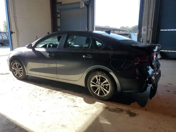 3KPF24AD9RE749946 2024 KIA FORTE - Image 2