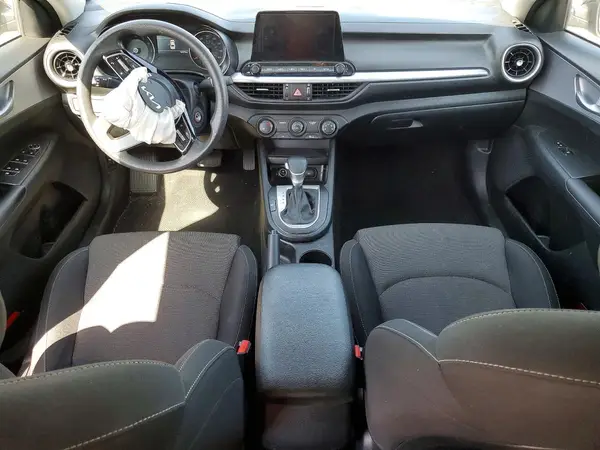 3KPF24AD9RE750711 2024 KIA FORTE - Image 8