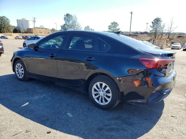 3KPF24AD9RE753284 2024 KIA FORTE - Image 2