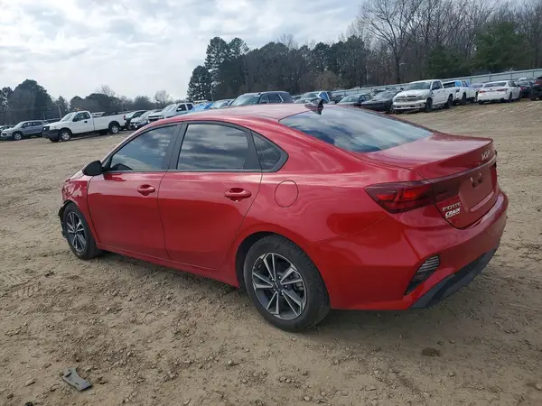 3KPF24AD9RE760218 2024 KIA FORTE - Image 2
