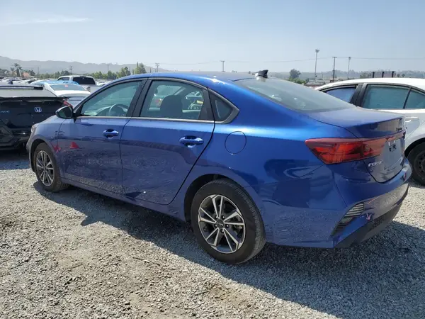 3KPF24AD9RE761269 2024 KIA FORTE - Image 2