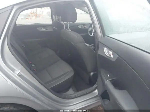 3KPF24AD9RE763751 2024 KIA FORTE - Image 8