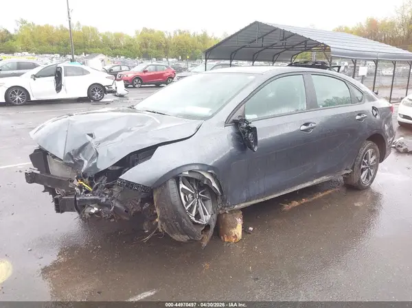 3KPF24AD9RE763863 2024 KIA FORTE - Image 2