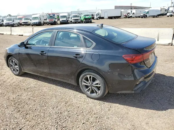 3KPF24AD9RE764186 2024 KIA FORTE - Image 2