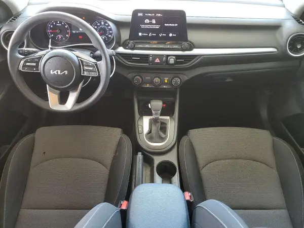 3KPF24AD9RE764186 2024 KIA FORTE - Image 8