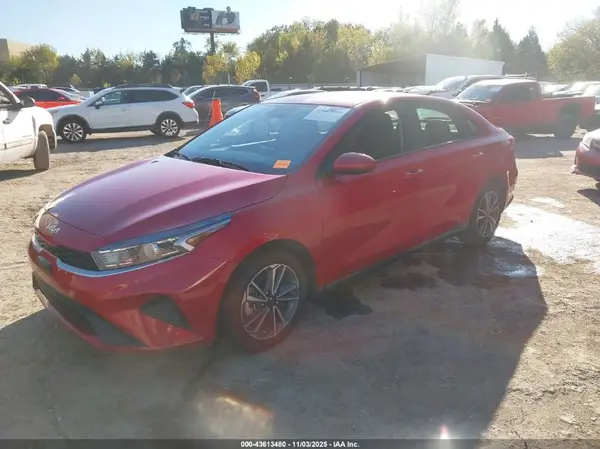 3KPF24AD9RE764222 2024 KIA FORTE - Image 2