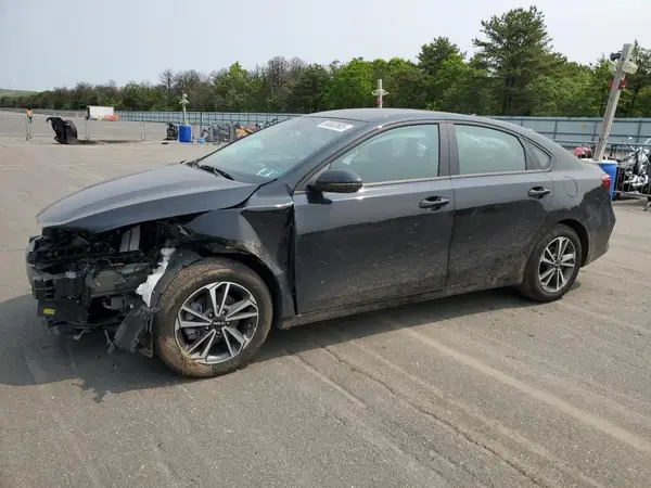 3KPF24AD9RE765225 2024 KIA FORTE - Image 1