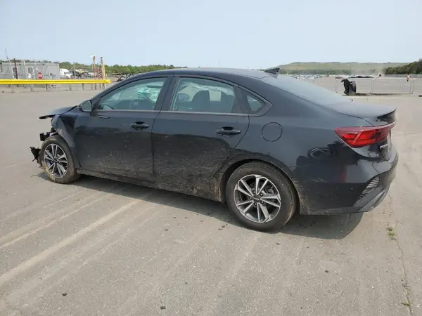 3KPF24AD9RE765225 2024 KIA FORTE - Image 2