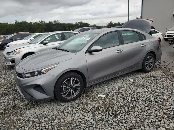 3KPF24AD9RE765435 2024 KIA FORTE - Image 1