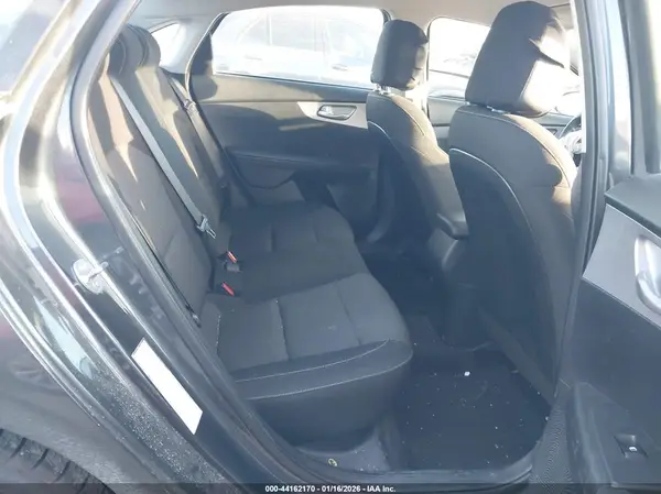 3KPF24AD9RE767136 2024 KIA FORTE - Image 8