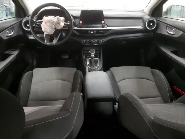 3KPF24AD9RE767332 2024 KIA FORTE - Image 8
