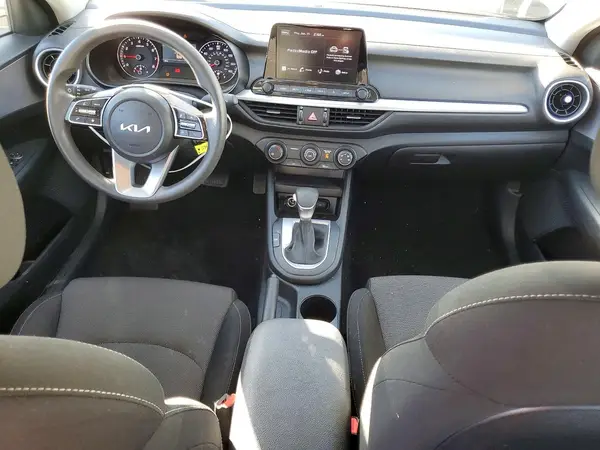 3KPF24AD9RE767590 2024 KIA FORTE - Image 8