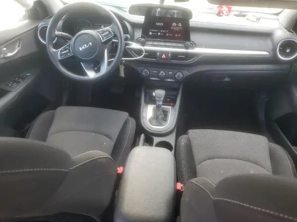3KPF24AD9RE768044 2024 KIA FORTE - Image 8