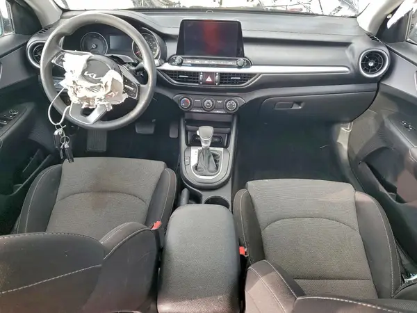 3KPF24AD9RE771154 2024 KIA FORTE - Image 8