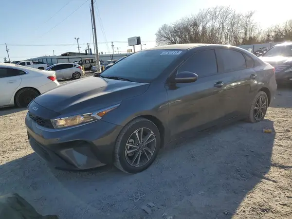3KPF24AD9RE773406 2024 KIA FORTE - Image 1