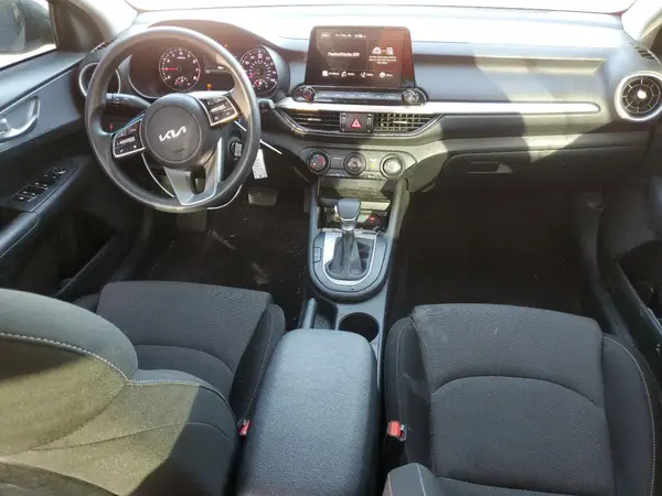 3KPF24AD9RE773406 2024 KIA FORTE - Image 8
