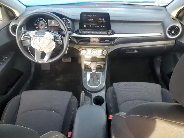 3KPF24AD9RE774796 2024 KIA FORTE - Image 8