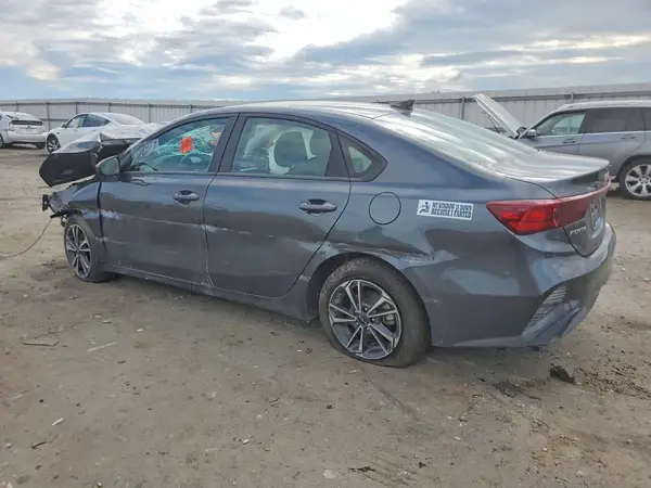 3KPF24AD9RE775706 2024 KIA FORTE - Image 2