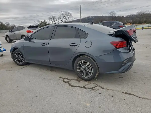 3KPF24AD9RE776919 2024 KIA FORTE - Image 2