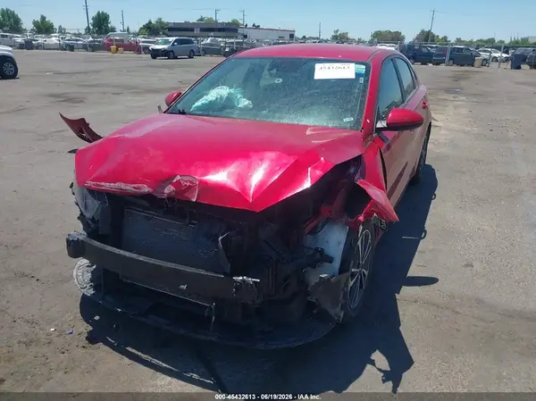 3KPF24AD9RE778010 2024 KIA FORTE - Image 2