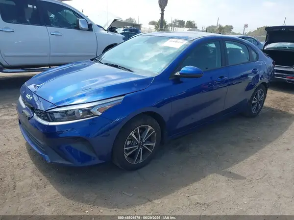 3KPF24AD9RE780145 2024 KIA FORTE - Image 2