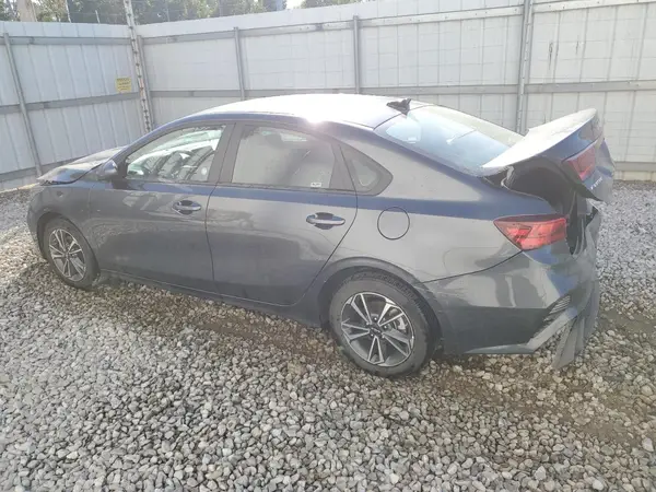 3KPF24AD9RE780632 2024 KIA FORTE - Image 2