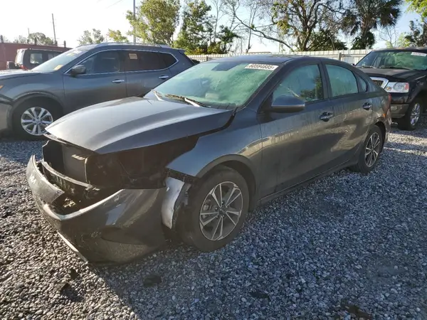 3KPF24AD9RE781618 2024 KIA FORTE - Image 1