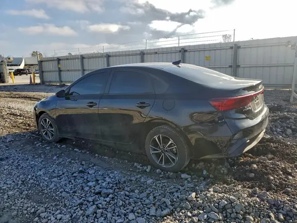 3KPF24AD9RE782719 2024 KIA FORTE - Image 2