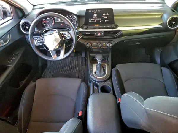 3KPF24AD9RE782719 2024 KIA FORTE - Image 8