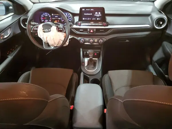 3KPF24AD9RE784101 2024 KIA FORTE - Image 8