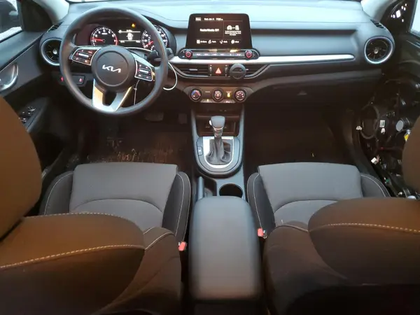 3KPF24AD9RE785149 2024 KIA FORTE - Image 8