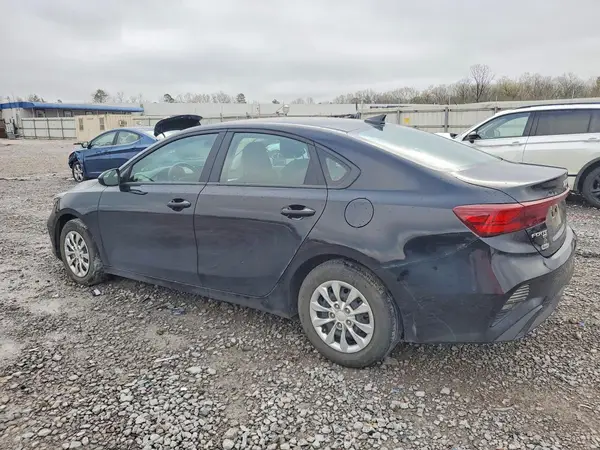 3KPF24AD9RE787676 2024 KIA FORTE - Image 2