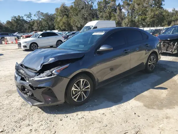 3KPF24AD9RE789377 2024 KIA FORTE - Image 1