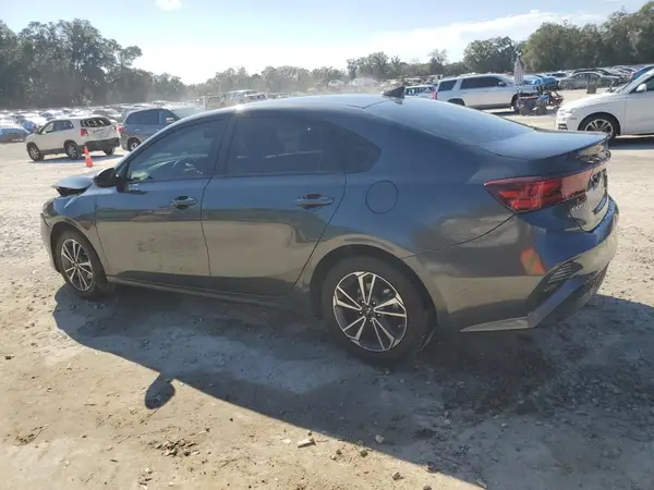 3KPF24AD9RE789377 2024 KIA FORTE - Image 2