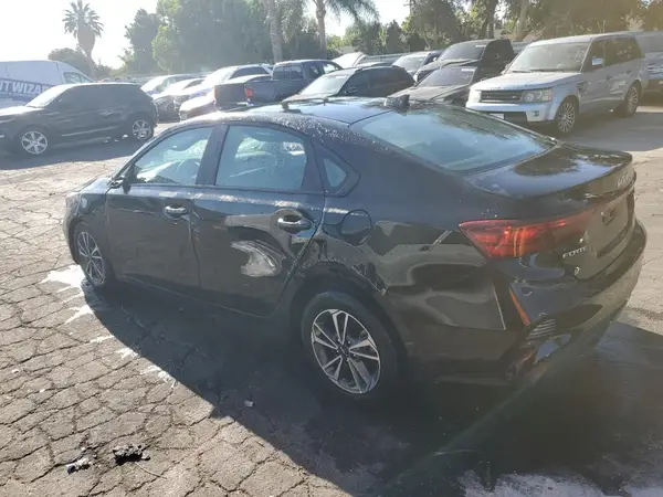 3KPF24AD9RE789671 2024 KIA FORTE - Image 2