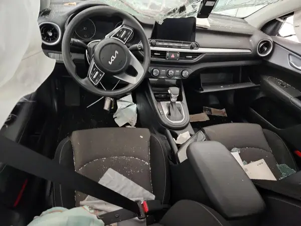 3KPF24AD9RE790870 2024 KIA FORTE - Image 8