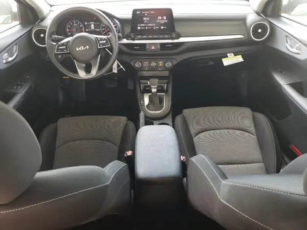 3KPF24AD9RE791260 2024 KIA FORTE - Image 8