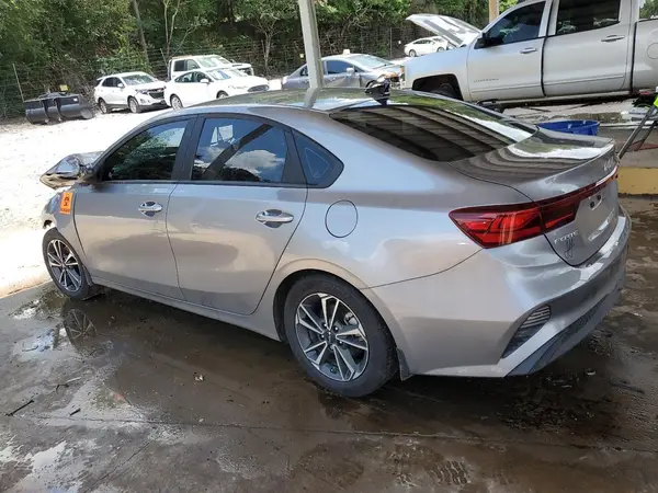 3KPF24AD9RE792036 2024 KIA FORTE - Image 2