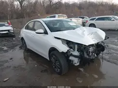 3KPF24AD9RE792098 2024 KIA FORTE